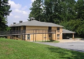 2865 Old Hapeville Rd, Atlanta, GA for Rent