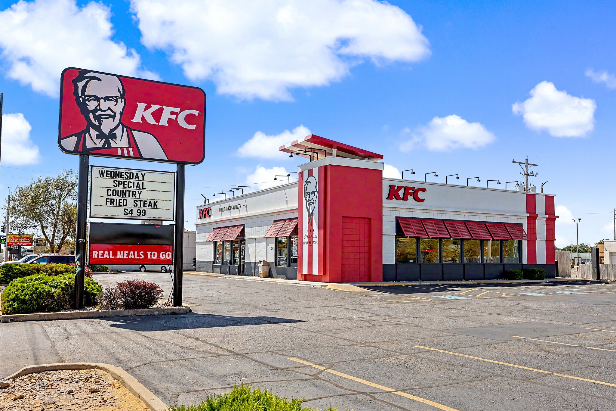 2347 S Seneca St, Wichita, KS for Sale