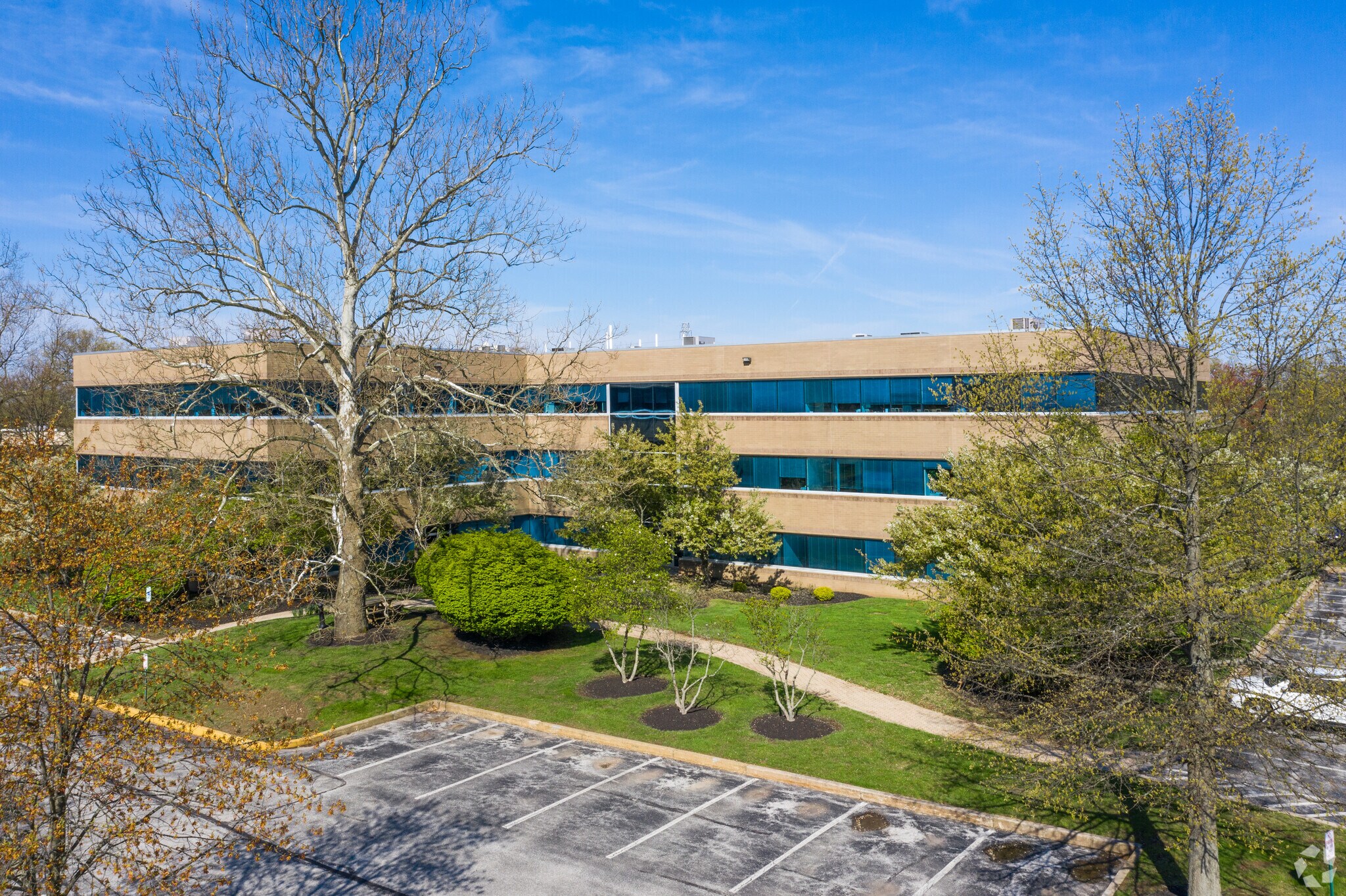 925 Harvest Dr Blue Bell, PA 19422 Office Property for Lease on