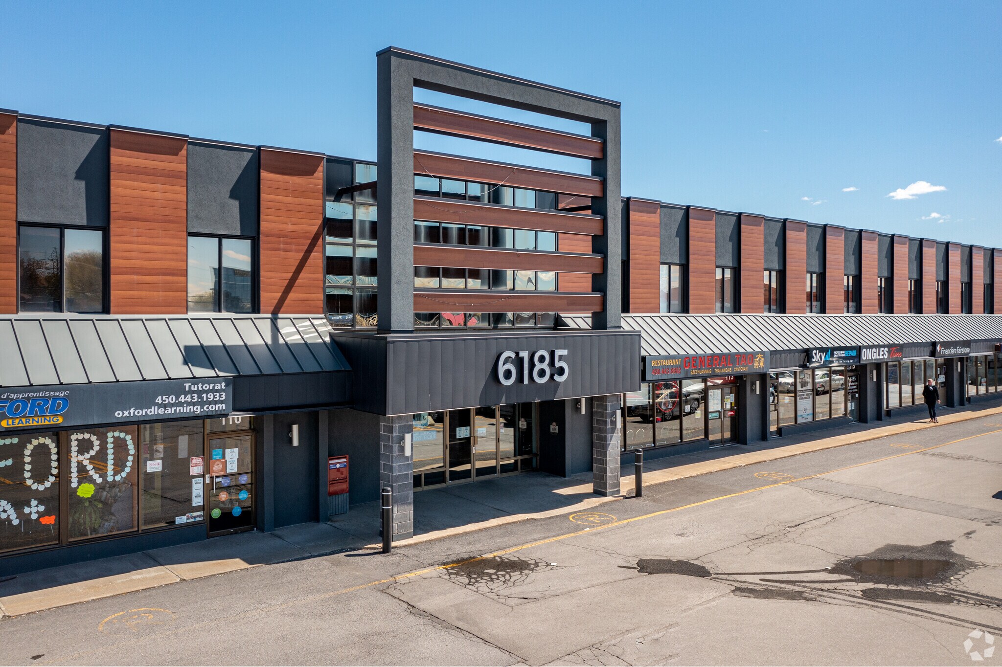 6185 Boul Taschereau, Brossard, QC for Rent