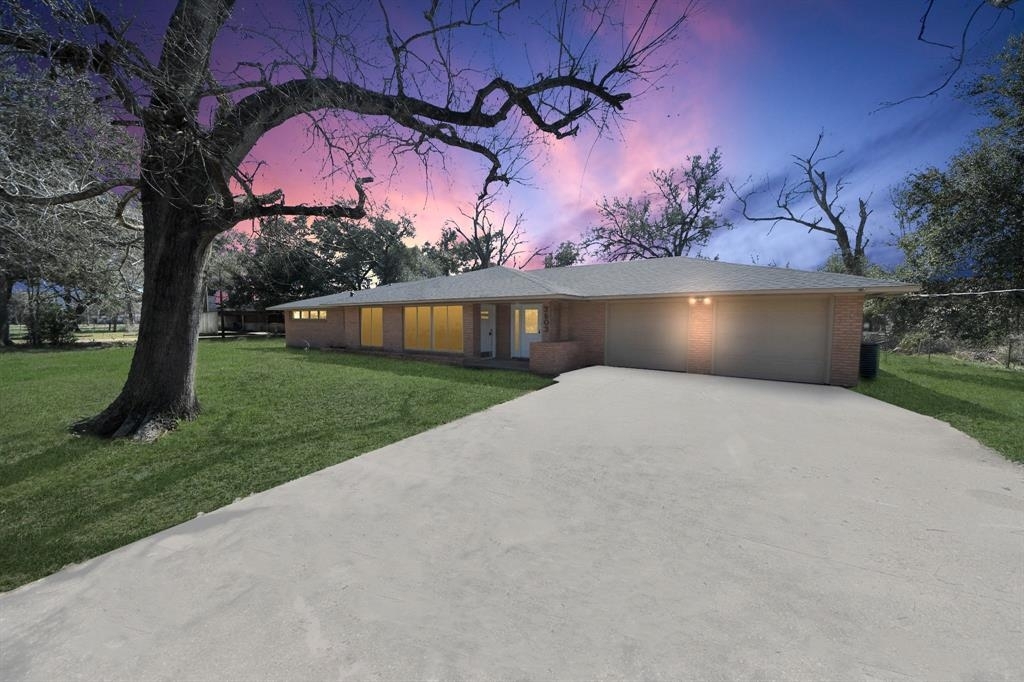 3603 South St, Brookshire, TX for Sale