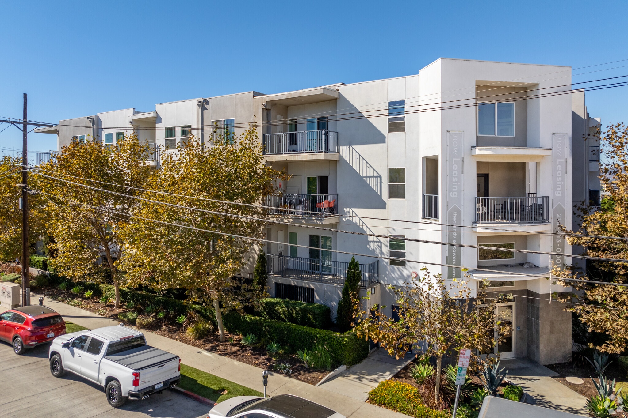 401 S Grand View St, Los Angeles, CA for Sale