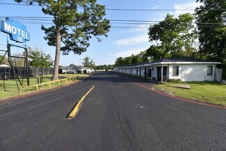 Baytown, TX Hospitality - 3401 N Alexander Dr