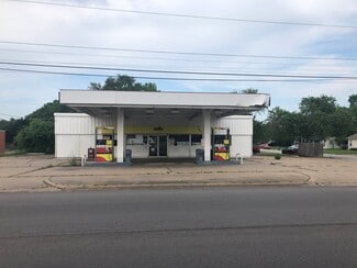 Bryan, TX Service Station - 3611 S Texas Ave