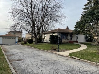 Oak Lawn, IL Residential - 9424 S Kolmar Ave