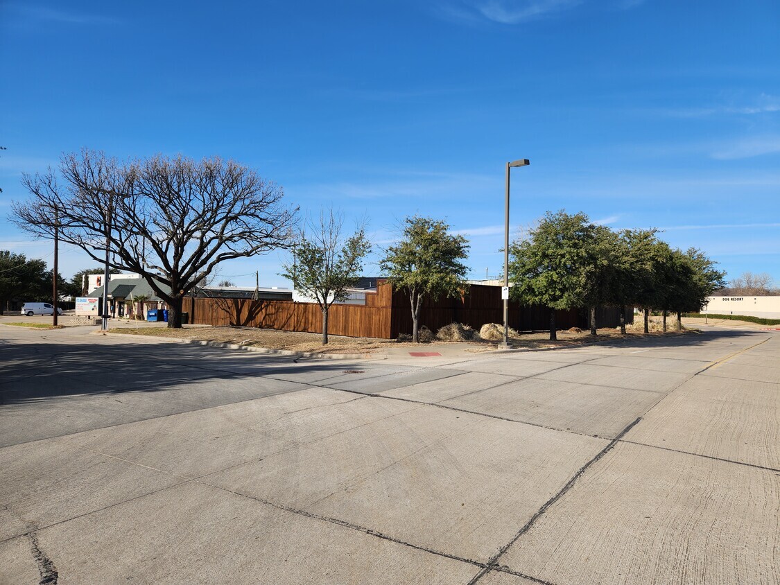 2505 Pecan St, Carrollton, TX for Sale