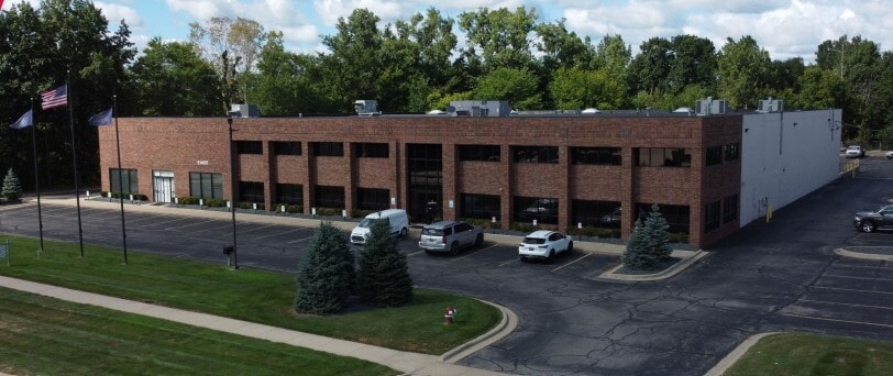 51455 Schoenherr Rd, Shelby Township, MI for Sale