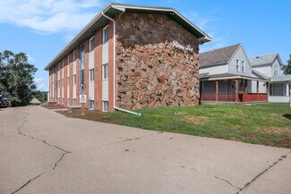 Omaha, NE Apartments - 4422 S 25th St