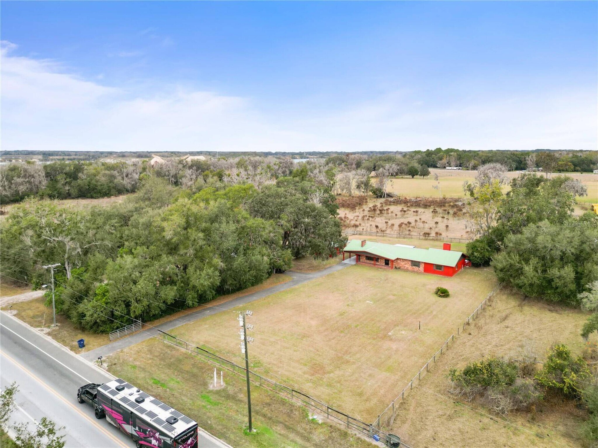 274 W Kings Hwy, Center Hill, FL for Sale