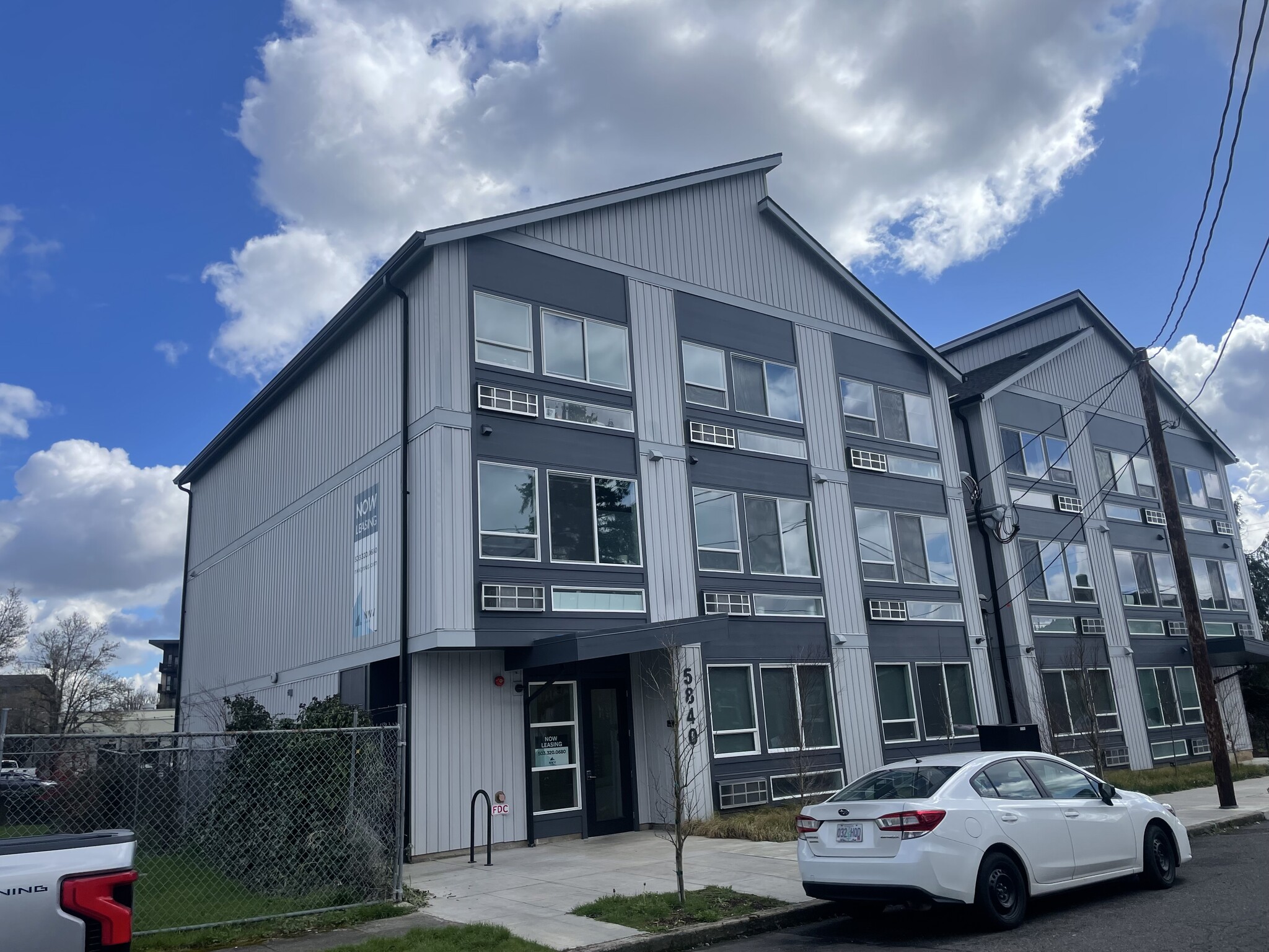 5840 SE 89th Ave, Portland, OR for Sale