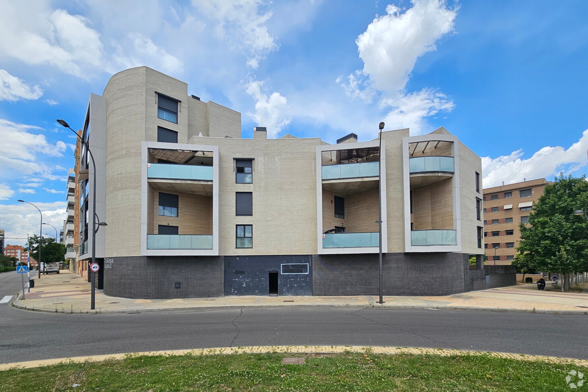 2 Avenida de Rosa Regas, Getafe, MAD for Sale