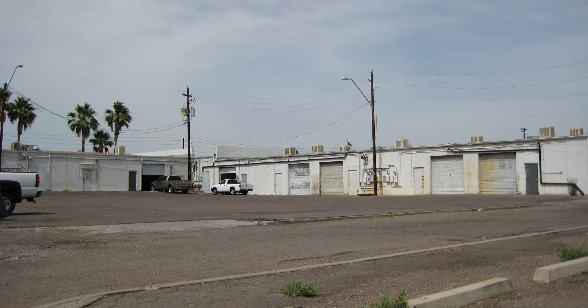 2901 W Thomas Rd, Phoenix, AZ for Rent