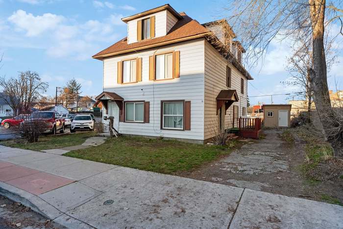 3011 E Queen Ave, Spokane, WA for Sale