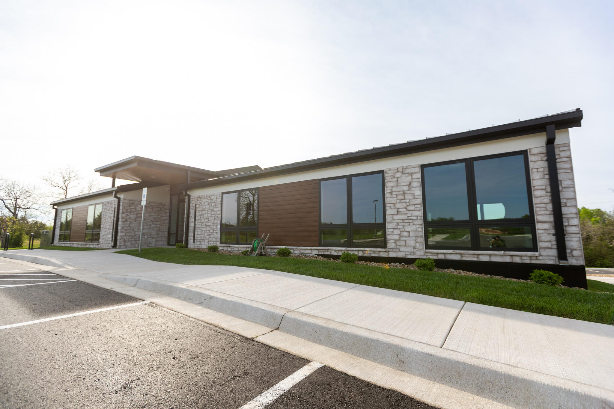 4801 Quail Crest Pl, Lawrence, KS for Rent