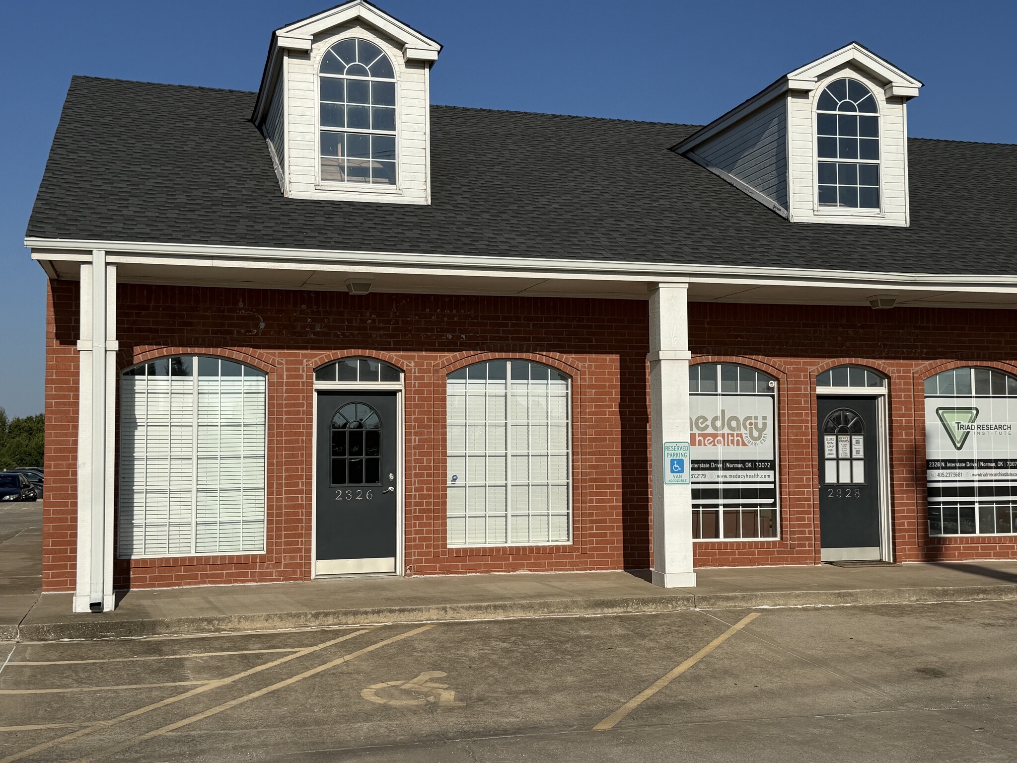2326-2350 N Interstate Dr, Norman, OK for Rent