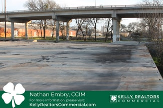 Waco, TX Commercial - 301 S 17th St
