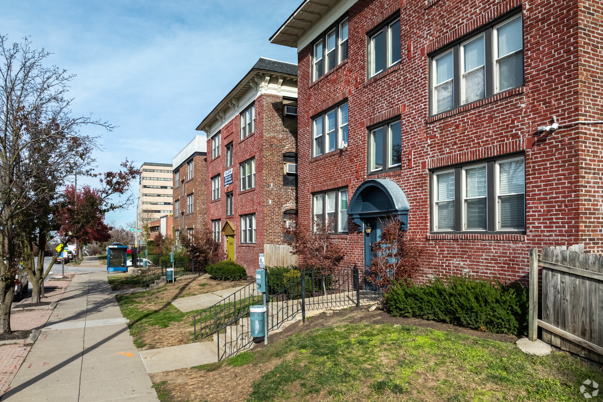 3201-3211 Broadway St, Kansas City, MO for Sale