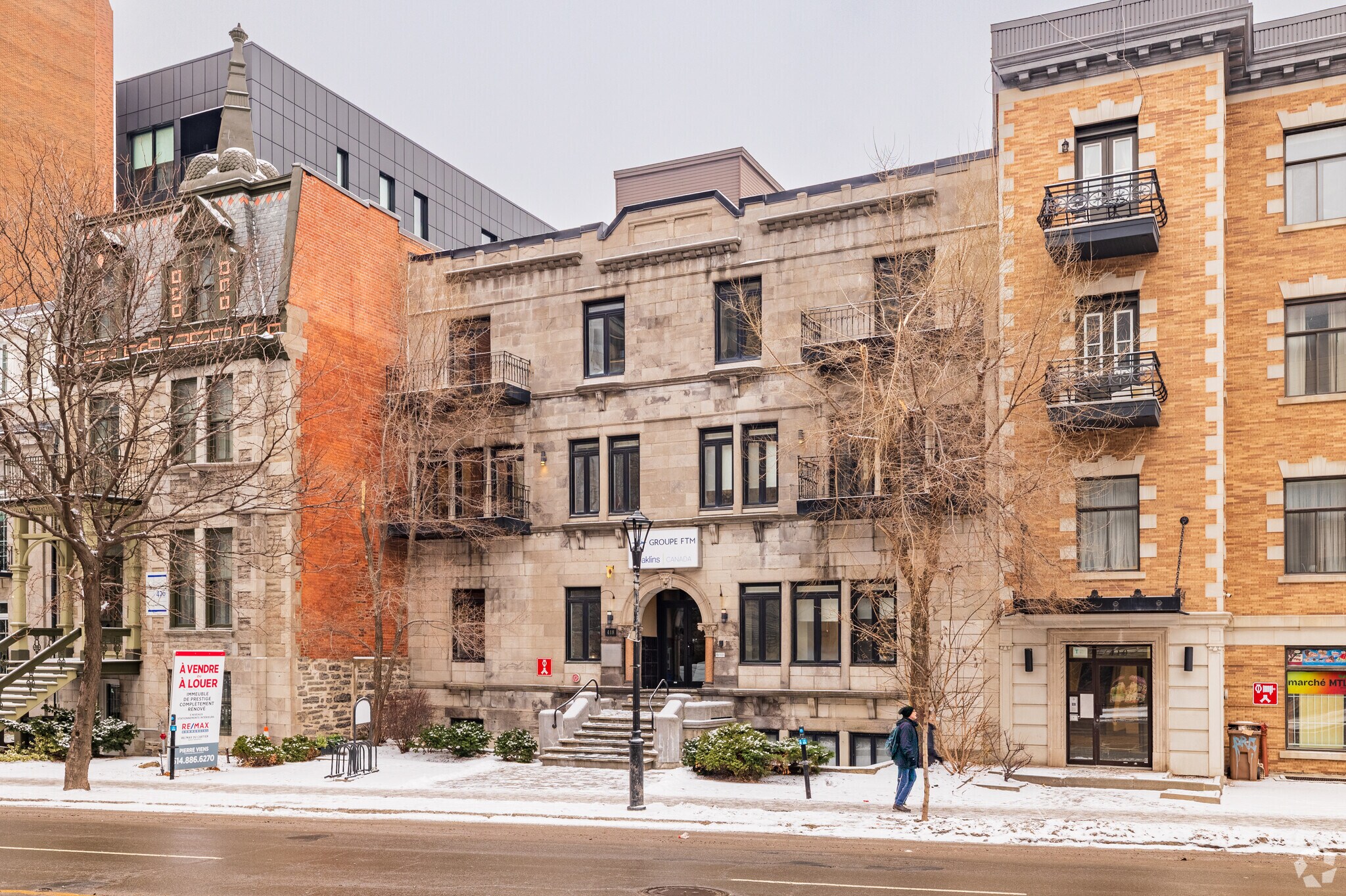 418 Rue Sherbrooke E, Montréal, QC for Sale