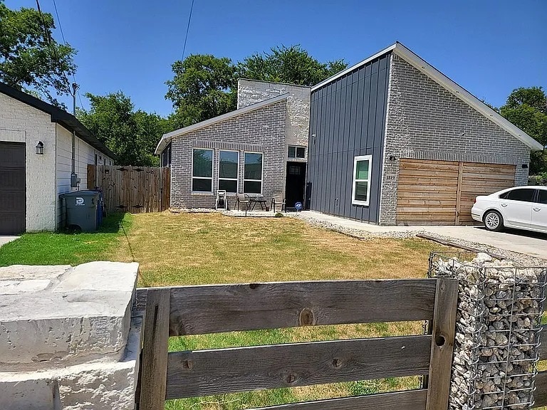 1819 Paducah Ave, Dallas, TX for Sale