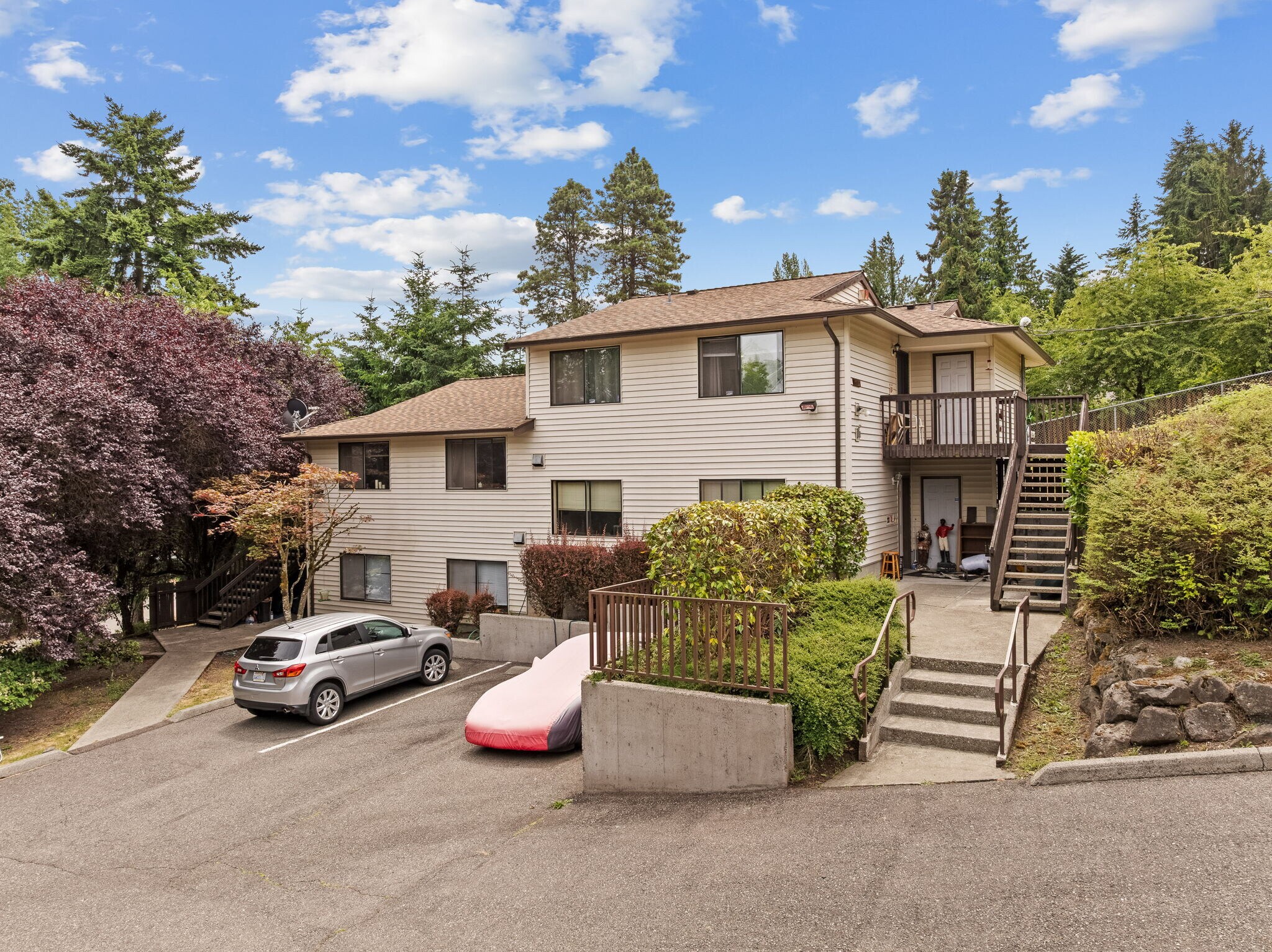 13004 33rd Ave S, Tukwila, WA for Sale