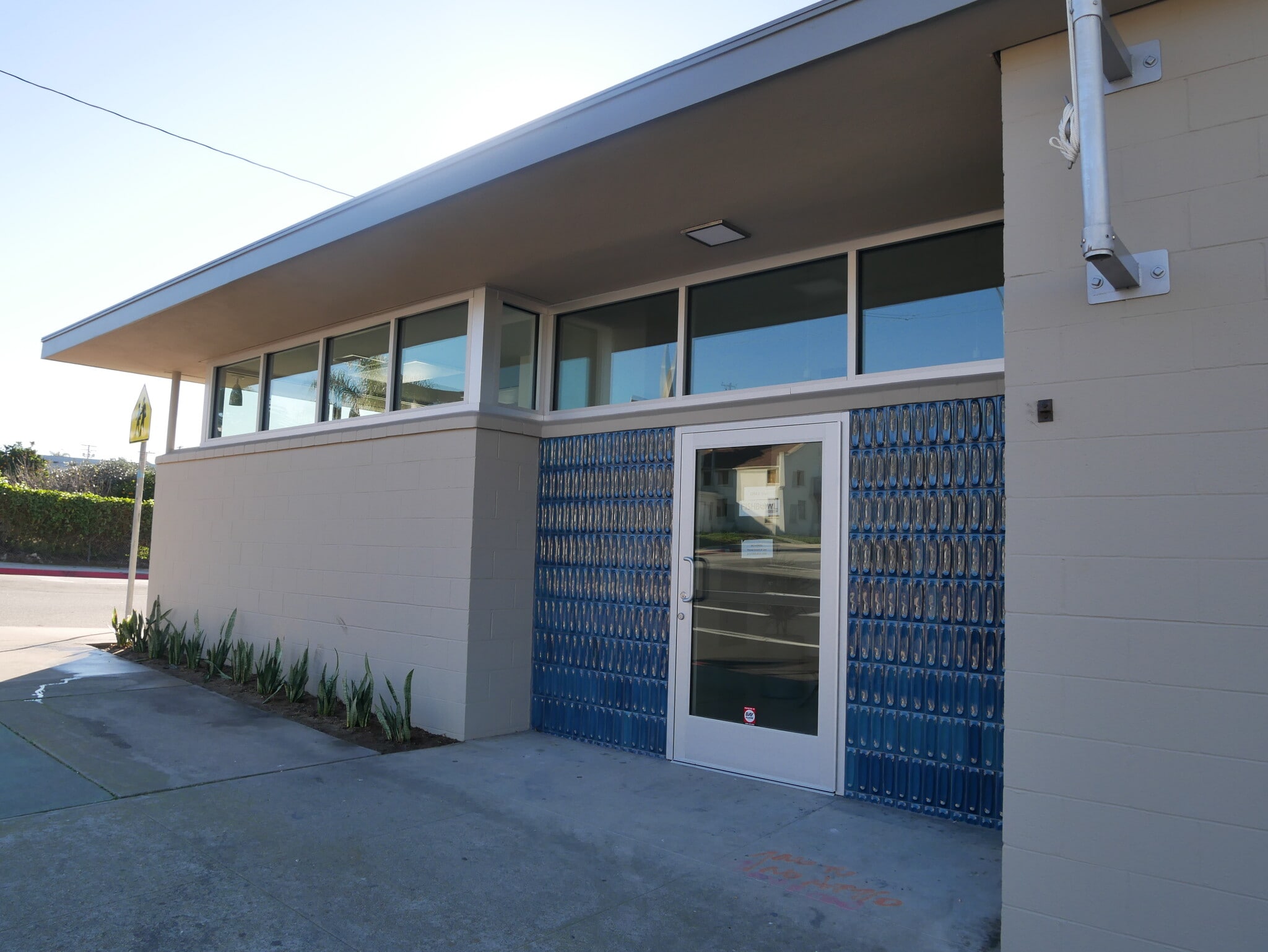 1094 E Main St, Ventura, CA for Sale
