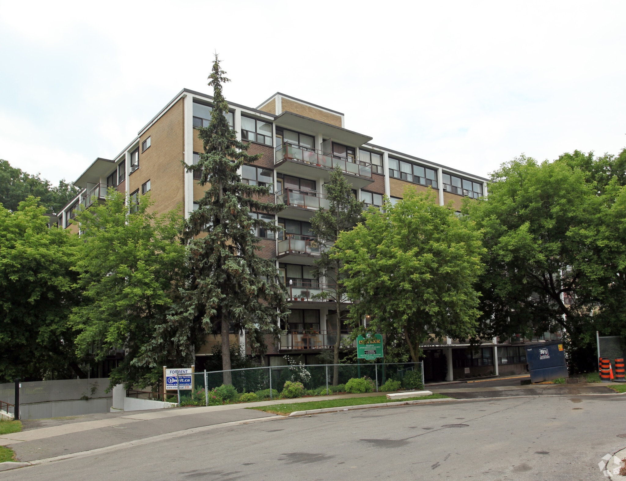 6 Milepost Pl, Toronto, ON for Sale