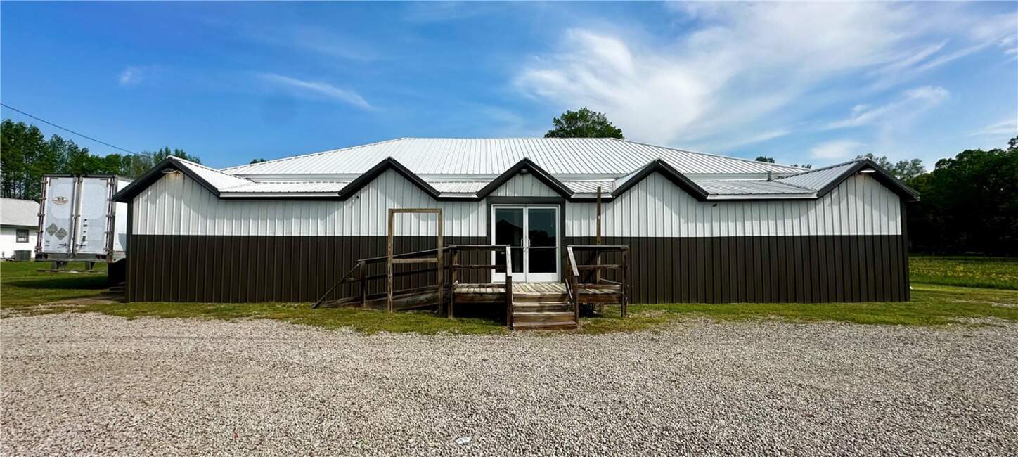 2206 W Main St, Clarksville, AR for Sale