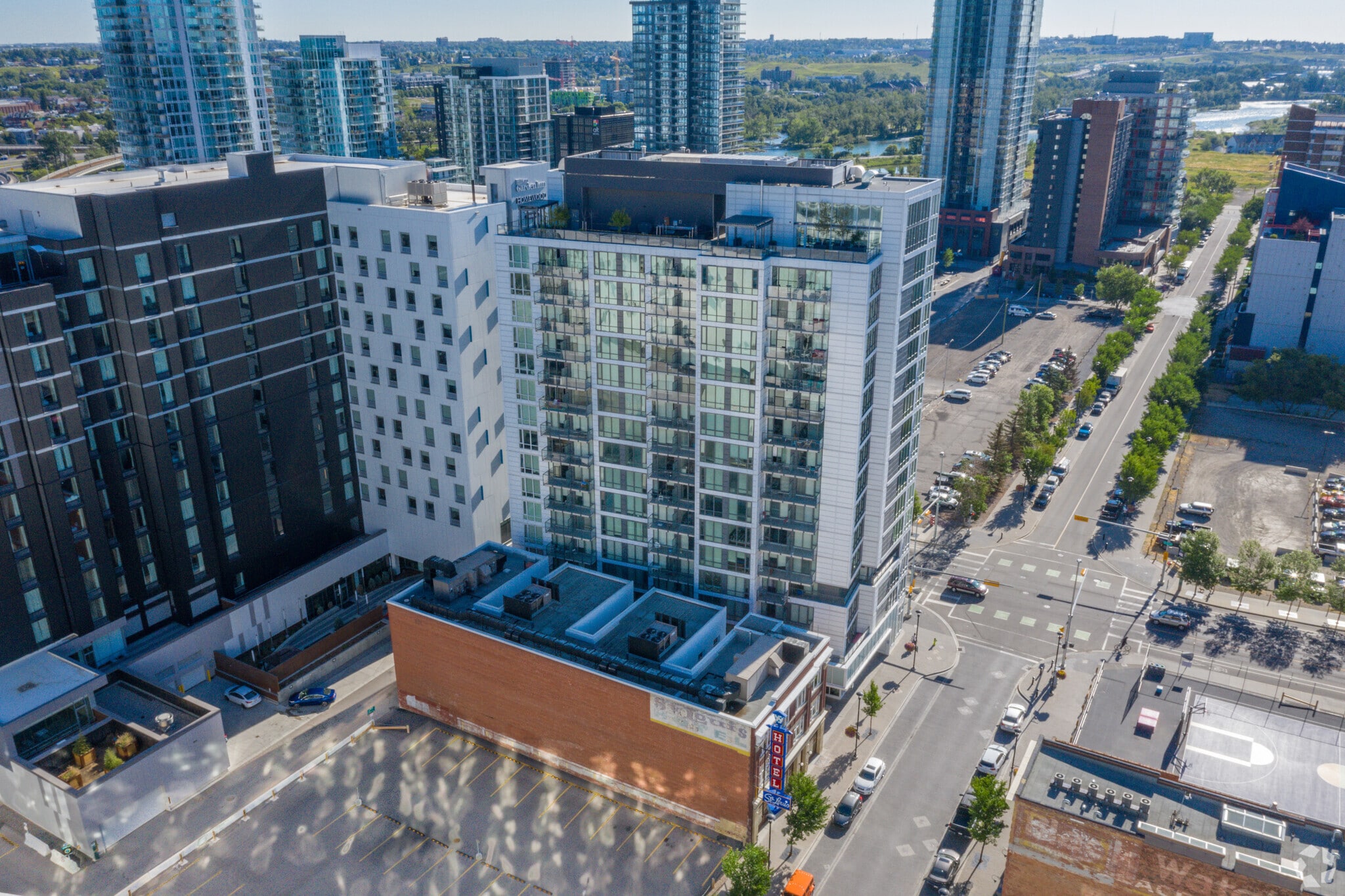 448 8 Av SE, Calgary, AB for Sale