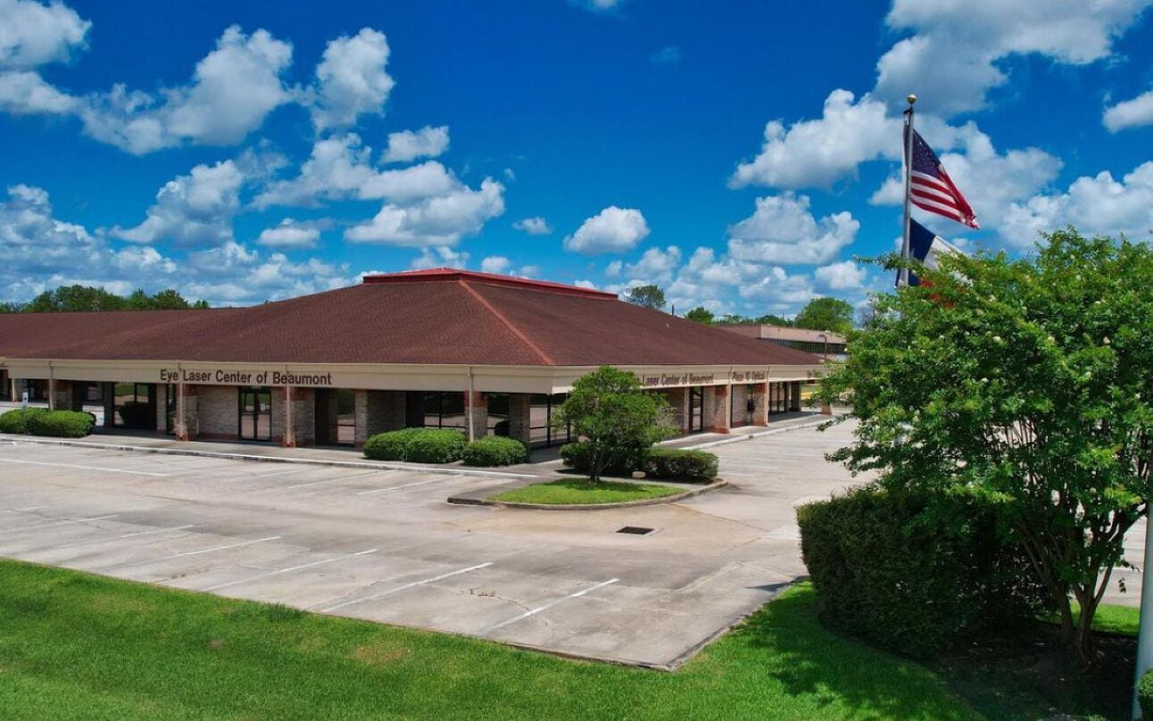 3395 Plaza 10 Dr, Beaumont, TX for Rent