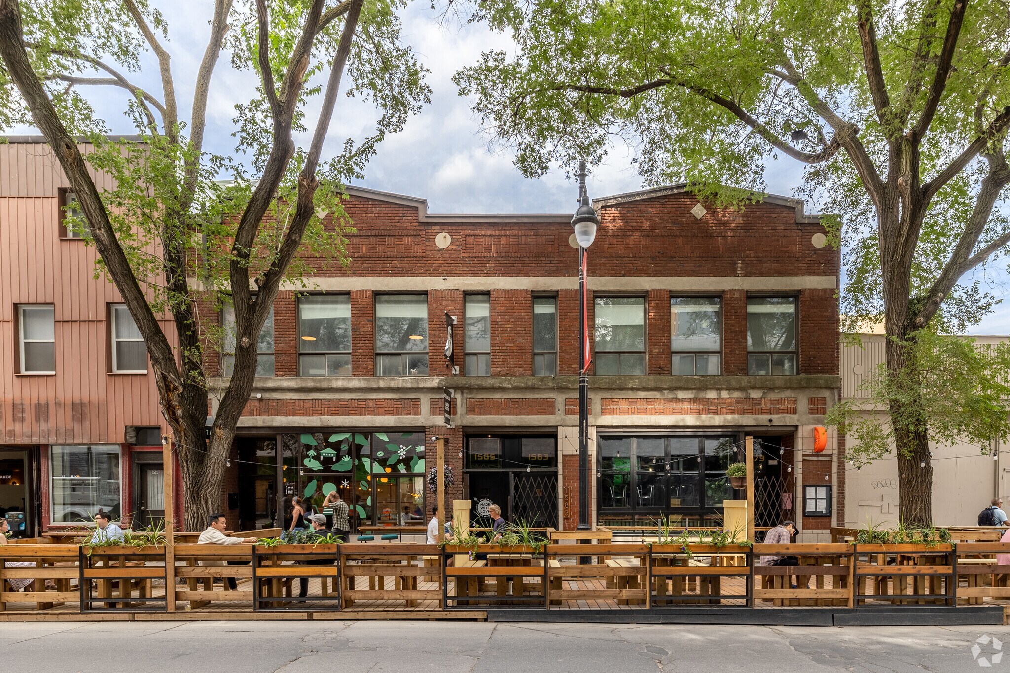 1579-1587 Saint-Laurent Boul, Montréal, QC for Rent