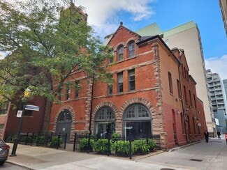 Toronto, ON Specialty - 110 Lombard St