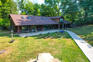 Columbia, MO Office/Retail - 2505 E Walnut St