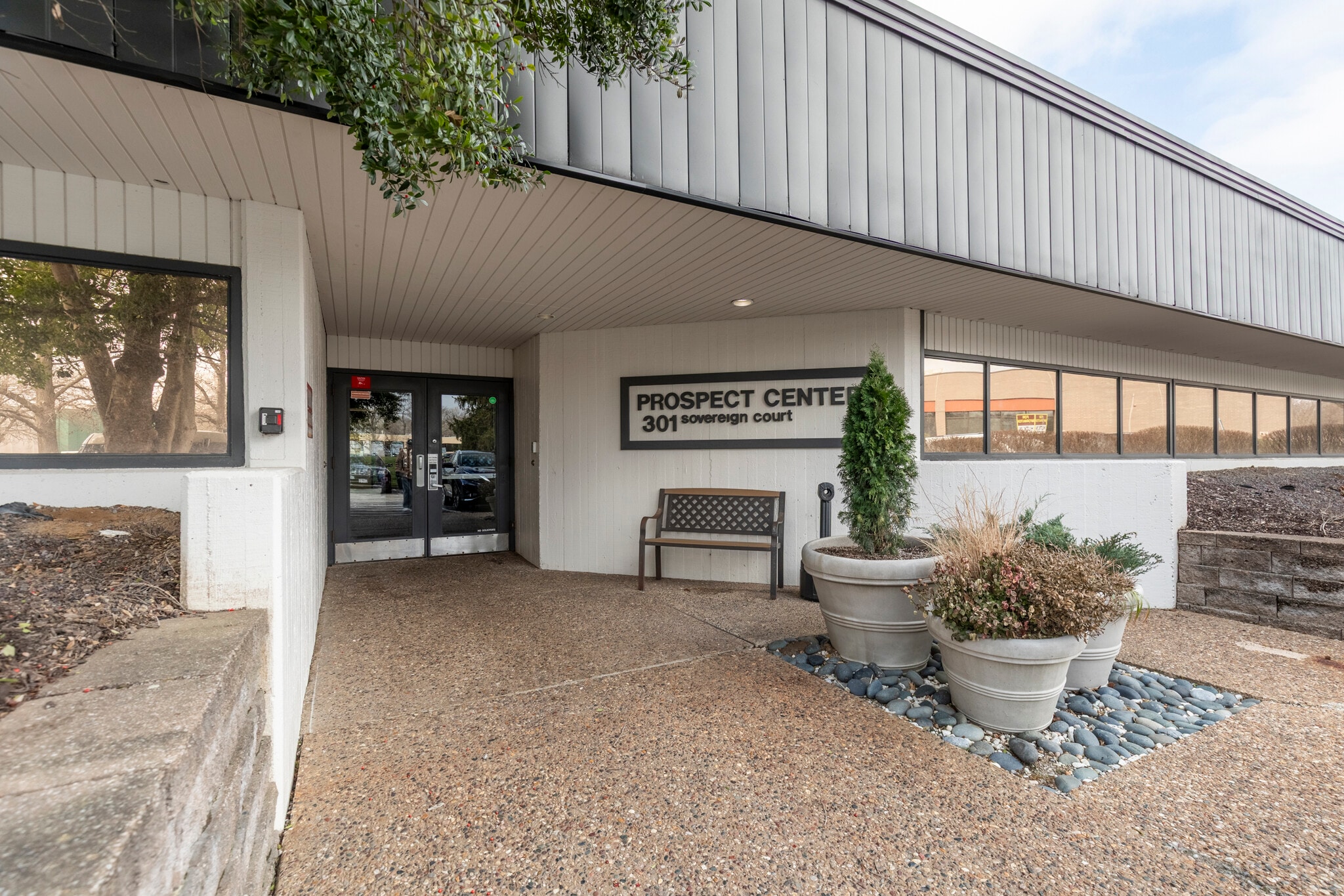 301 Sovereign Ct, Manchester, MO for Rent