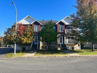 Drummondville, QC Apartments - 410-420 St De L'anémone