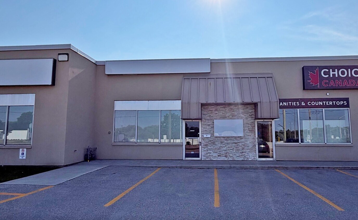 107 Manitou Dr, Kitchener, ON for Rent