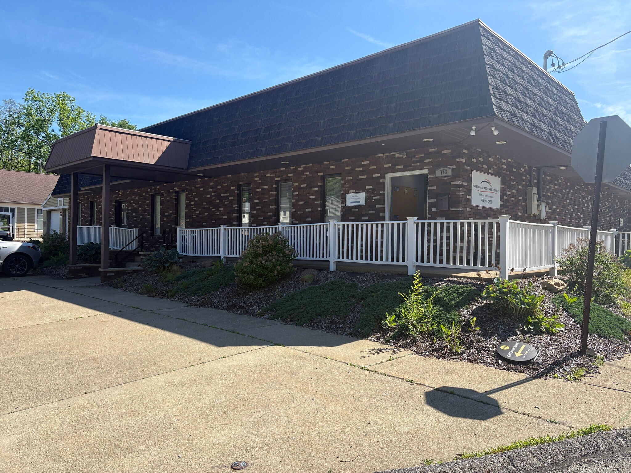 773 Pershing St, Ellwood City, PA for Sale