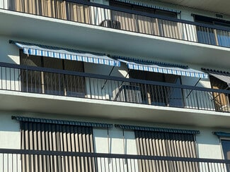 Naples, FL Medical - 2335 Tamiami Trl N