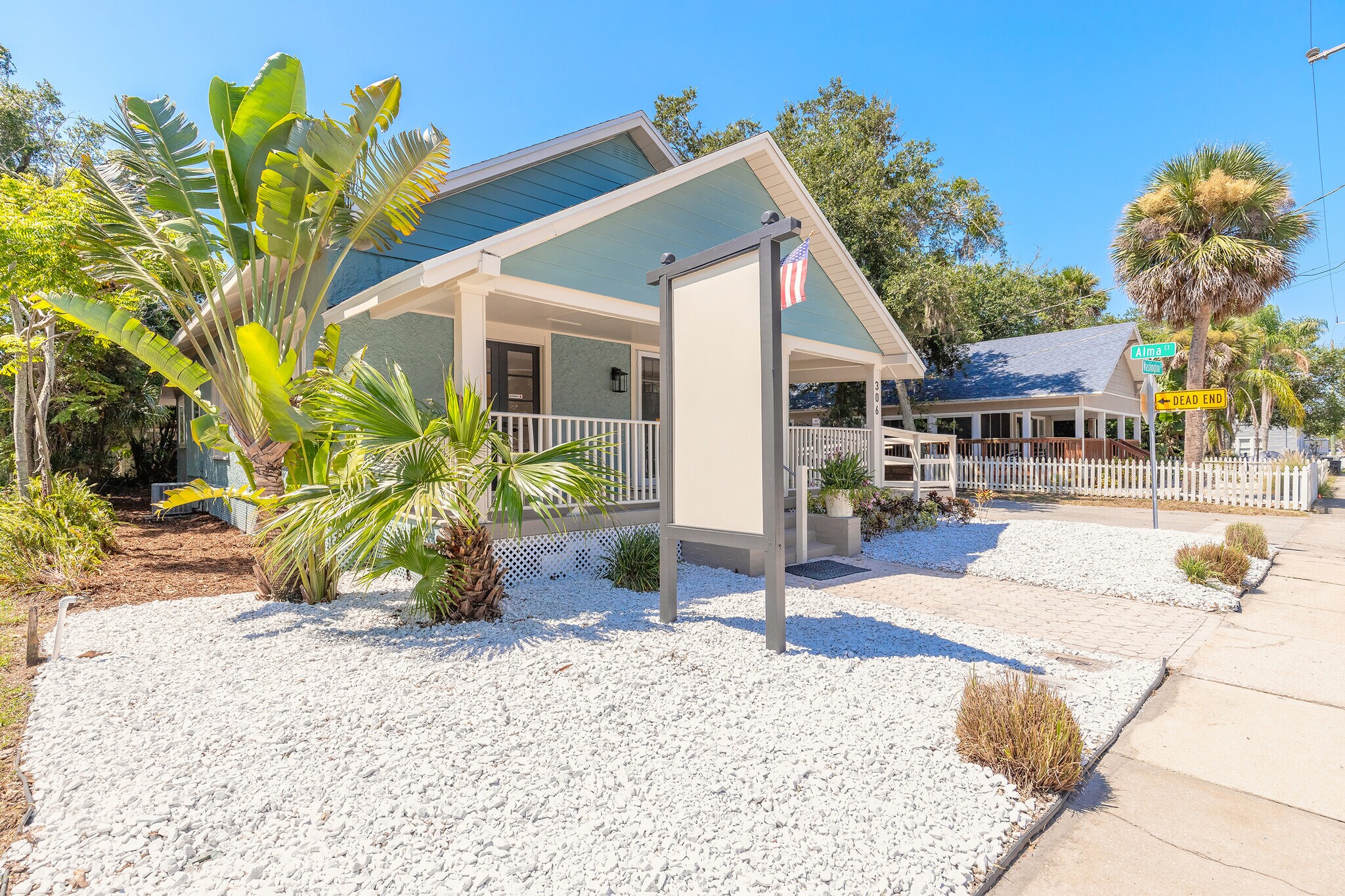306 Washington St, New Smyrna Beach, FL for Sale