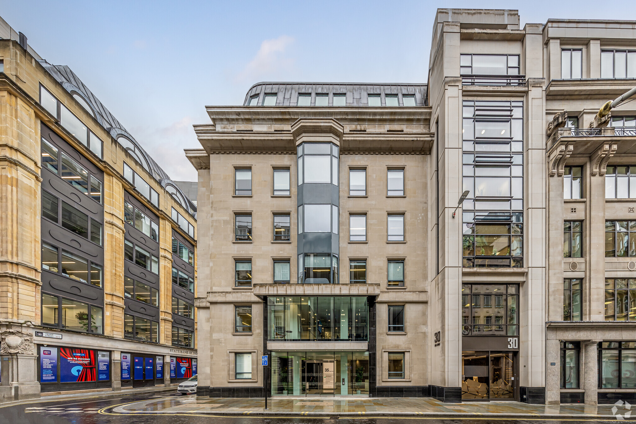 35 King St, London, LND for Rent