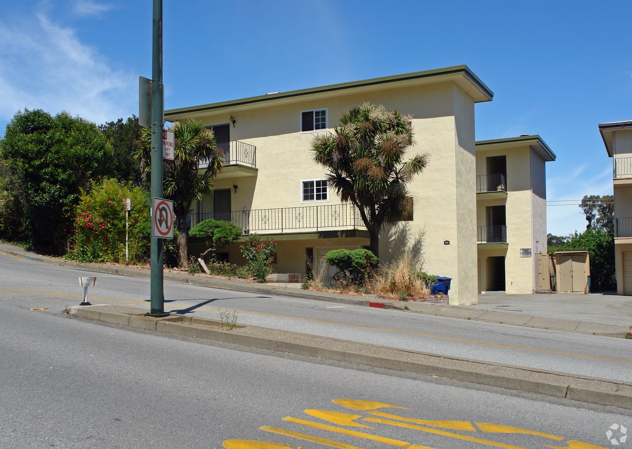 516 Richmond Dr, Millbrae, CA for Sale
