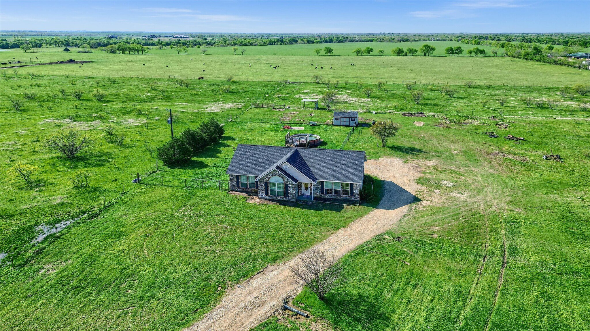 545 Calk rd, Tioga, TX for Sale