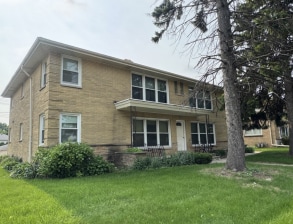 Milwaukee, WI Apartments - 4354 N 76th St