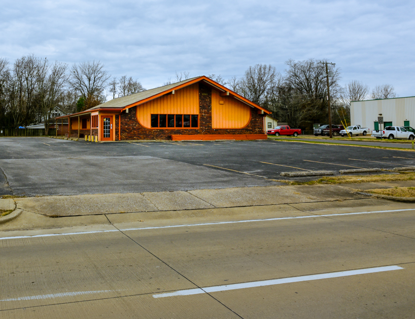 2701 Irvin Cobb Dr, Paducah, KY for Sale