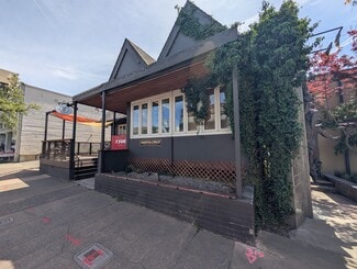 Ashland, OR Freestanding - 120 E Main St