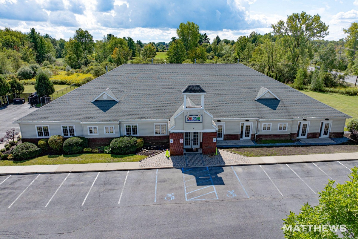 6 Willowbrook Rd, Queensbury, NY for Sale