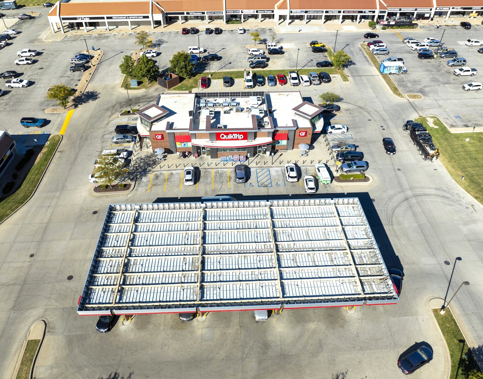 528 NW Englewood Rd, Kansas City, MO for Sale