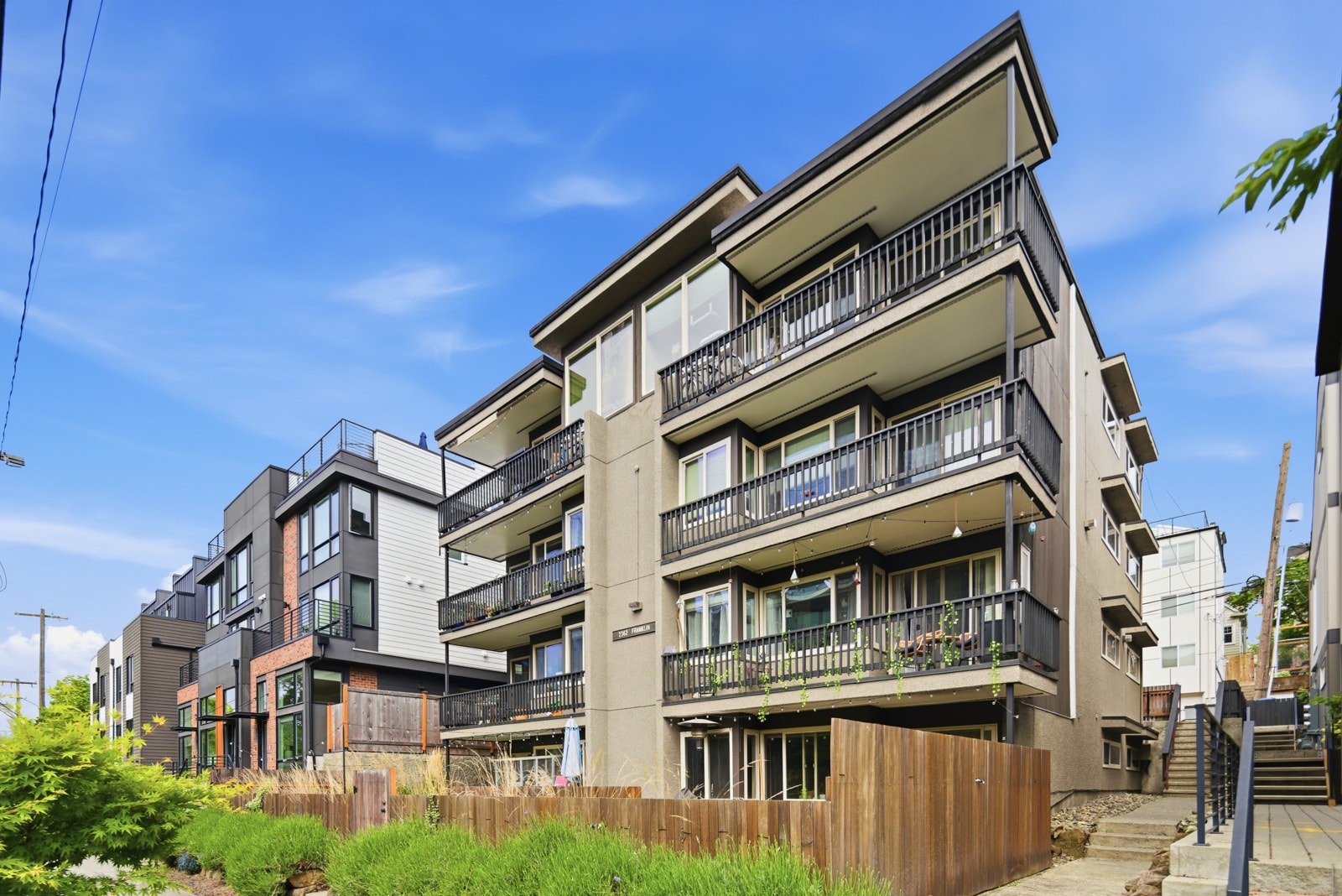 2362 Franklin Ave, Seattle, WA for Sale
