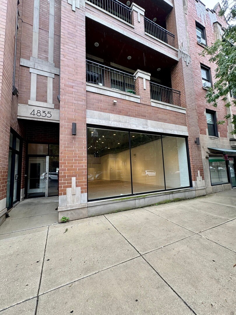 4835-4845 N Damen Ave, Chicago, IL for Rent