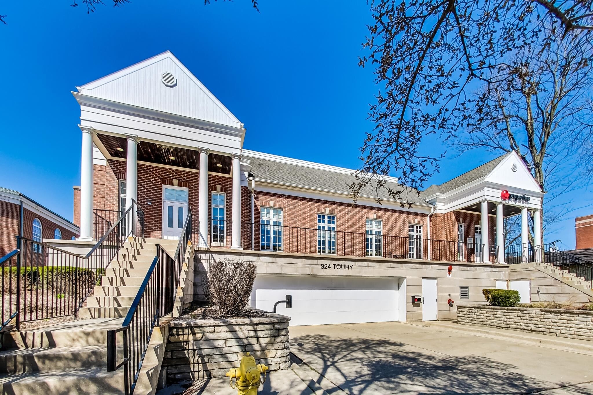 324 W Touhy Ave, Park Ridge, IL for Rent