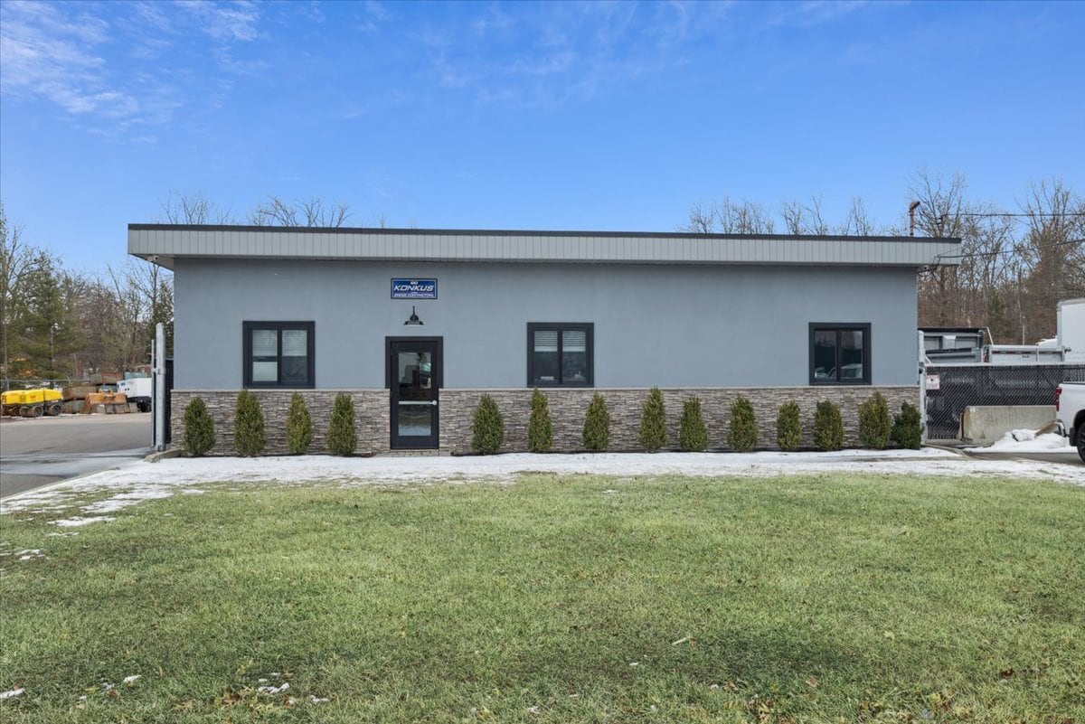 60 Old Camplain Rd, Hillsborough, NJ for Rent
